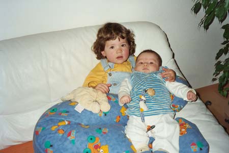 Janine und Laura 2002 1